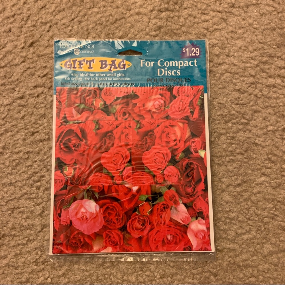 Free item: CD gift bag